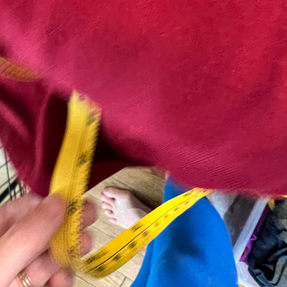 Coco & Main Long-sleeve red tunic with side ruching - Picture 6 of 7